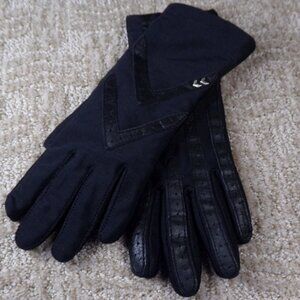 Women's Isotoner Driving Black Gloves Regular